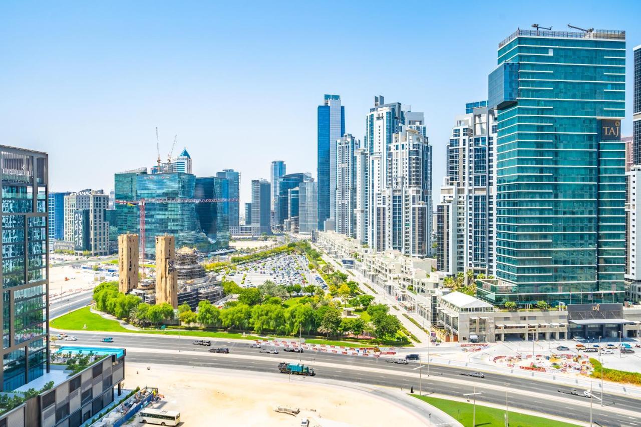 Incredible Views From This Classy Apt With Terrace Dubai Exterior foto
